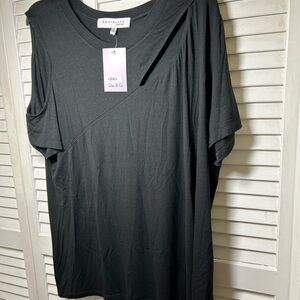 Elegant Black Top by Socialite Curve Size 1X NWT